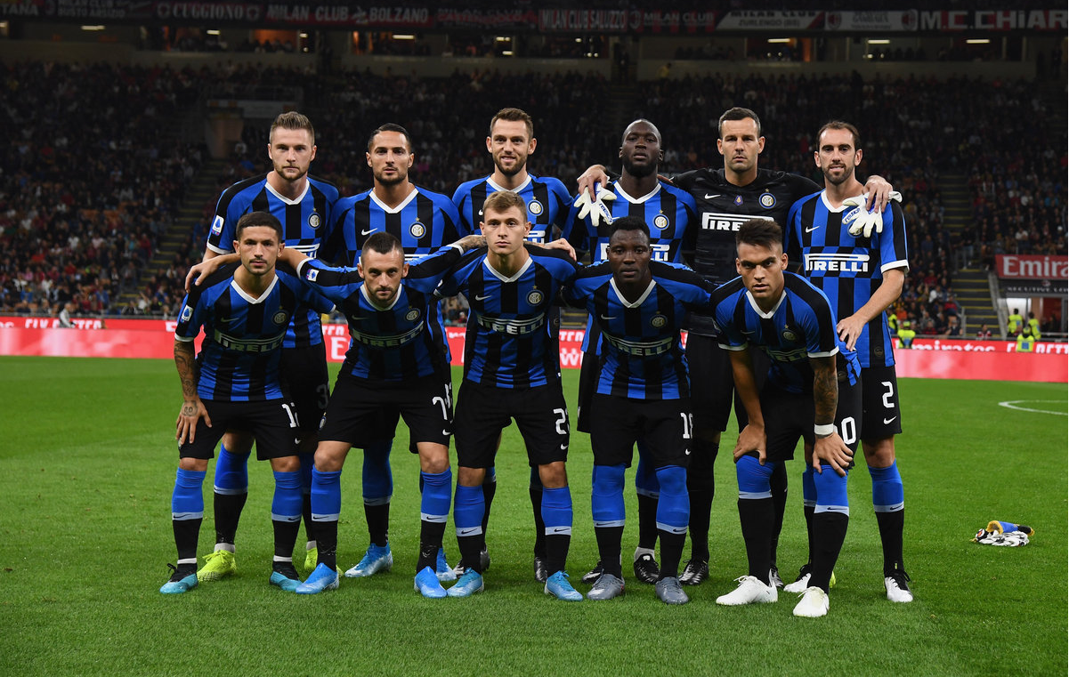 小卡关键抢断竟是犯规！裁判三秒两误判抢戏，快船19分逆转胜局遭质疑