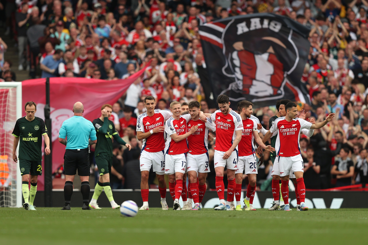 [NBA]哈登推反击 加速上篮追平比分