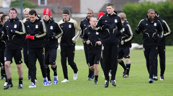 轰31分9板6助，詹姆斯又成历史首人！湖人拒连败一口气迎4大利好