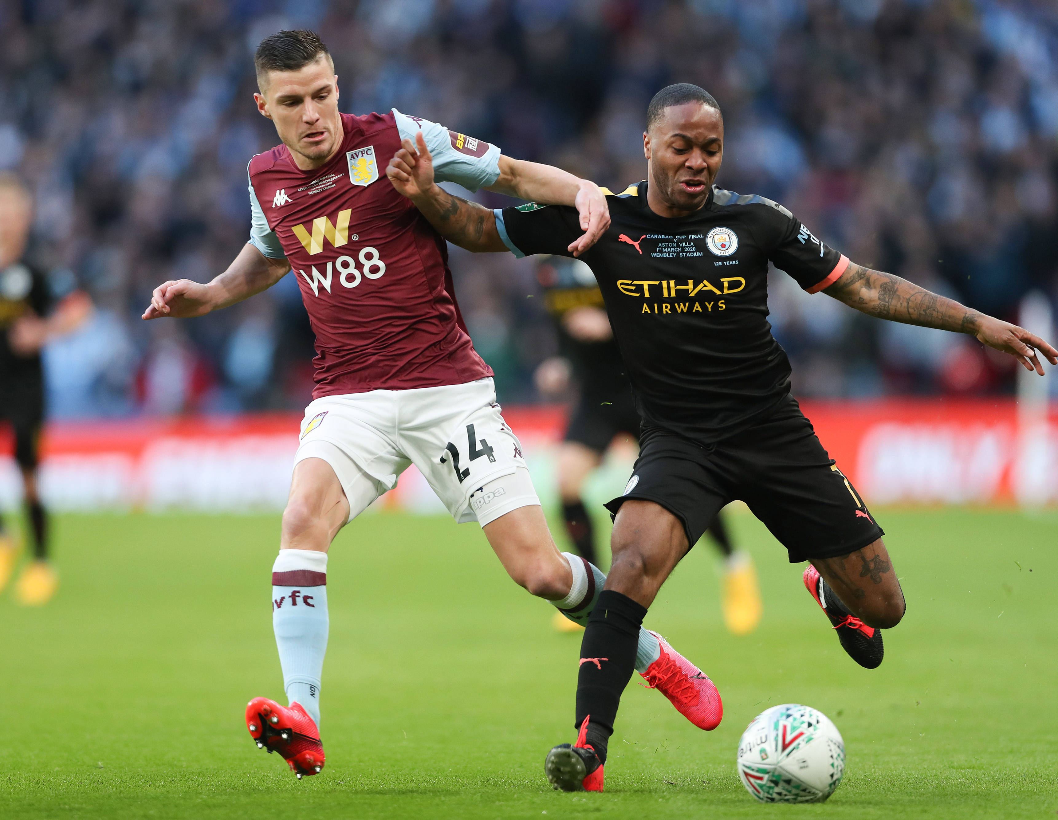 [图]卡扎伊什维利帽子戏法 泰山客场战平申花