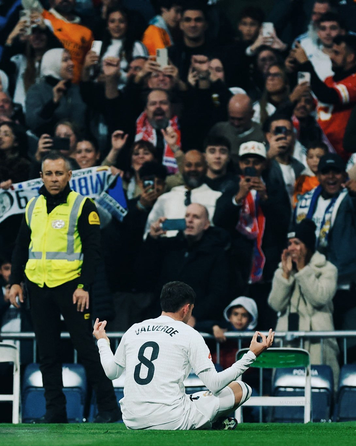 意甲-姆班古拉破门维阿建功 尤文主场2-0AC米兰 [意甲尤文图斯]