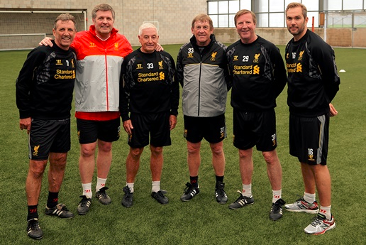 29-54到111-103！湖人逆转鹈鹕迎三连胜，詹眉东契奇合砍90分