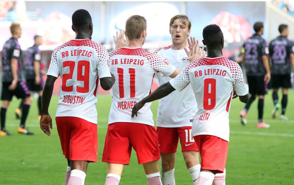 舍伍德：我坚持谢什科不配为曼联踢球，踢伯恩利只是偶然爆发