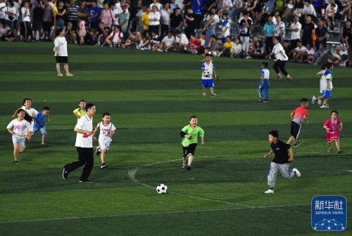 至少缺席6周！复出只打了4场比赛，快船队真是点背啊！