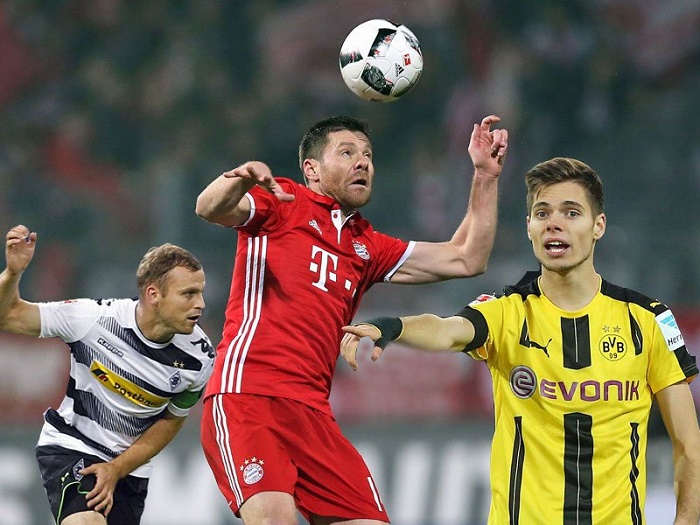 莱斯特城官方：后卫詹姆斯-贾斯汀转会加盟利兹联