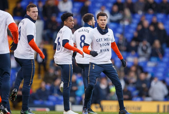 [图]詹姆斯26+10助攻里程碑东契奇36+9 湖人逆转灰熊