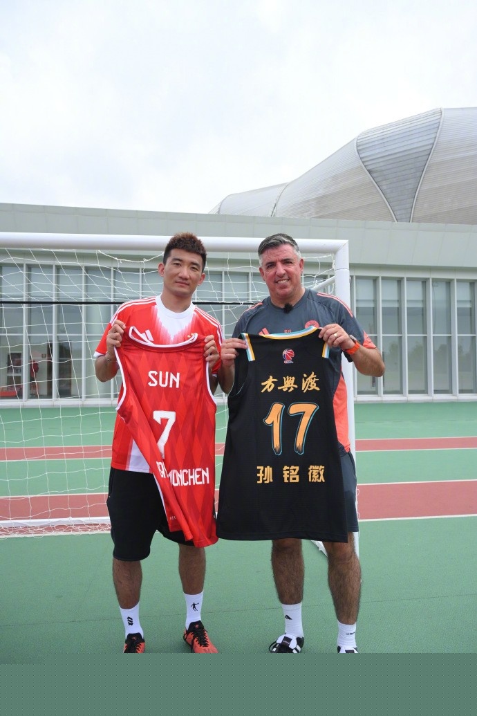 告别伯恩茅斯，塞梅尼奥生日献绝杀